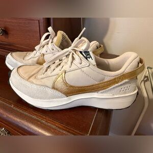 Nike Women's Beige and Gold Sneakers